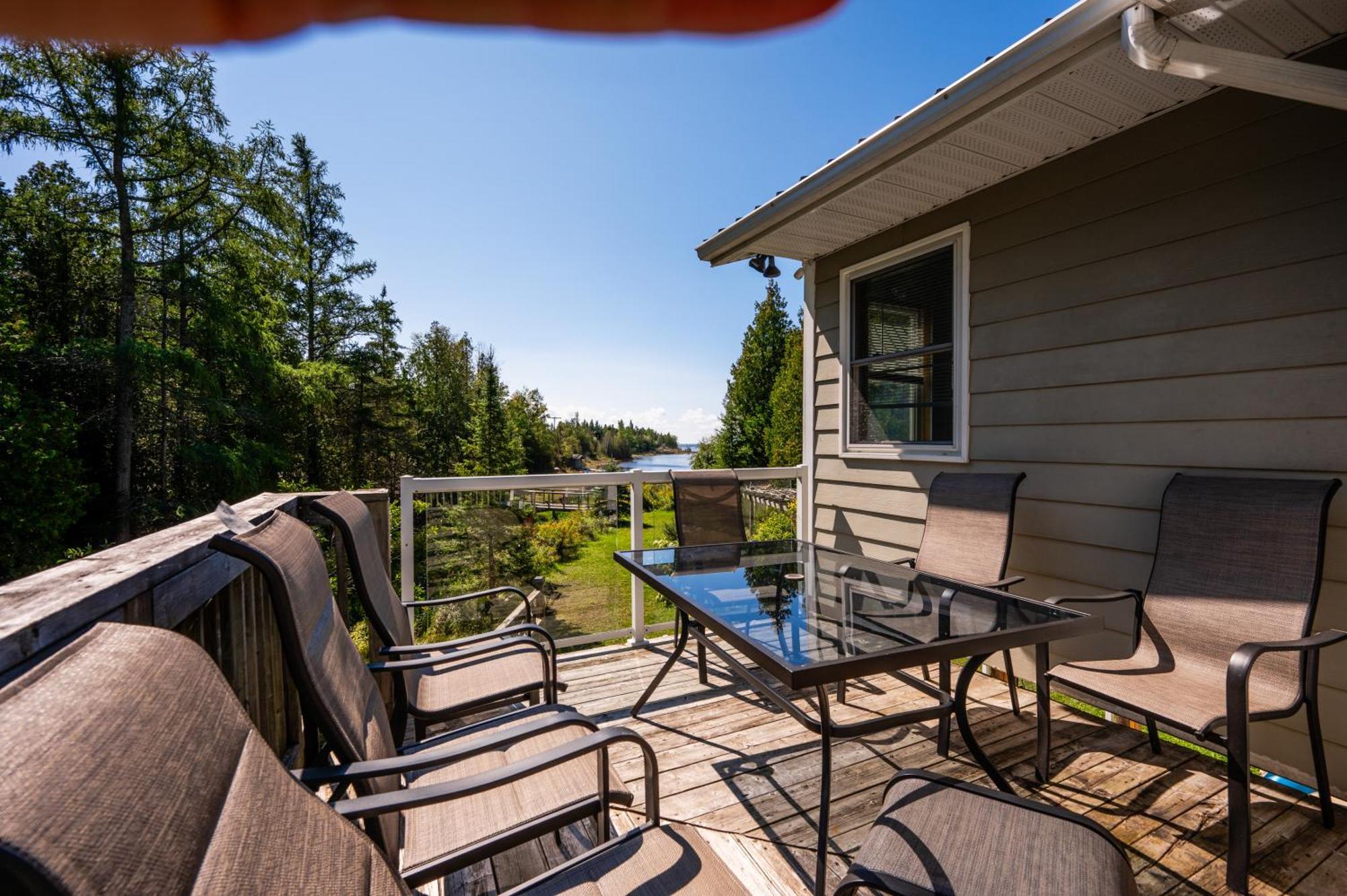 Kayak Cove - Tobermory Villa ภายนอก รูปภาพ